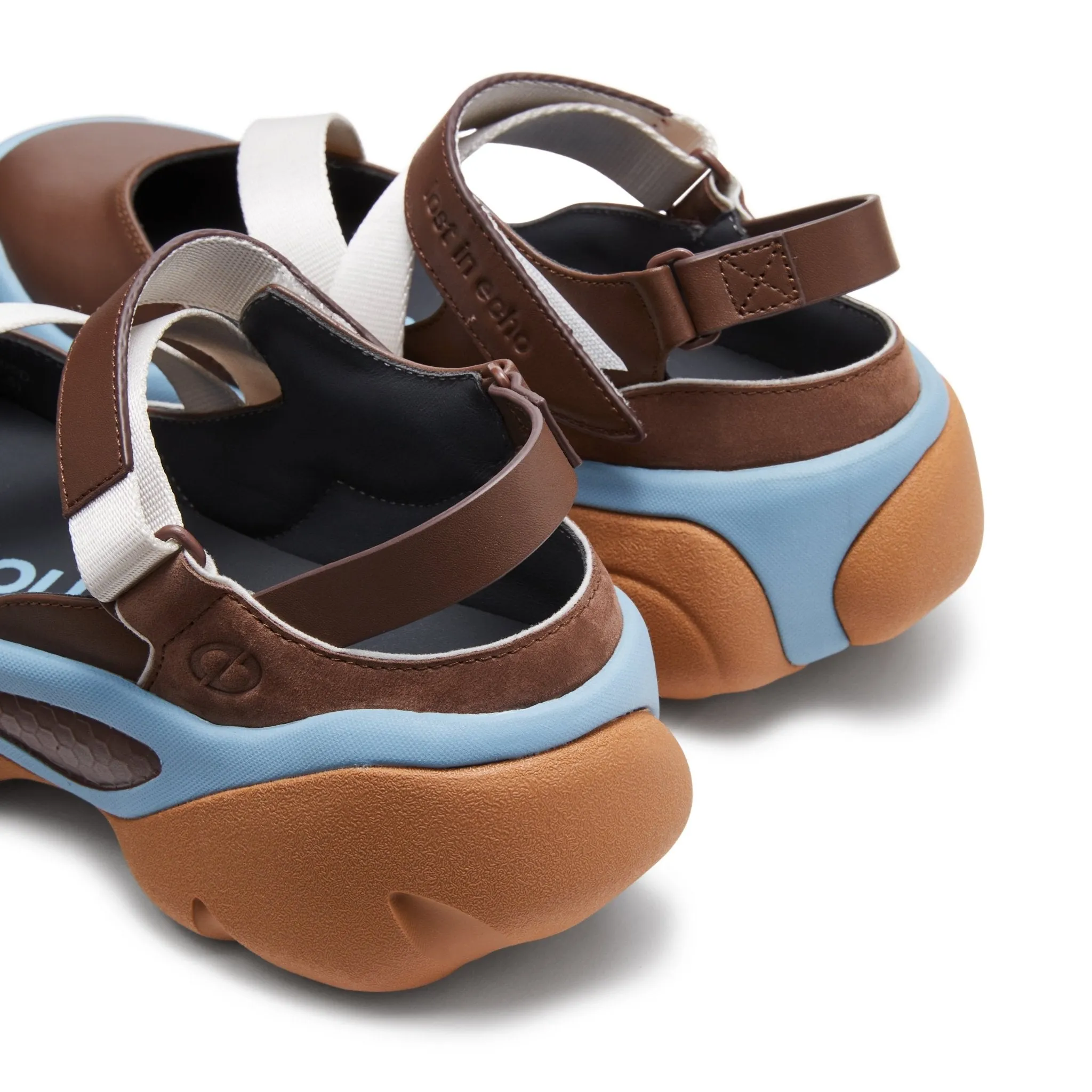 Asymmetrical Shaped Thick-soled Sports Sandals in Brown