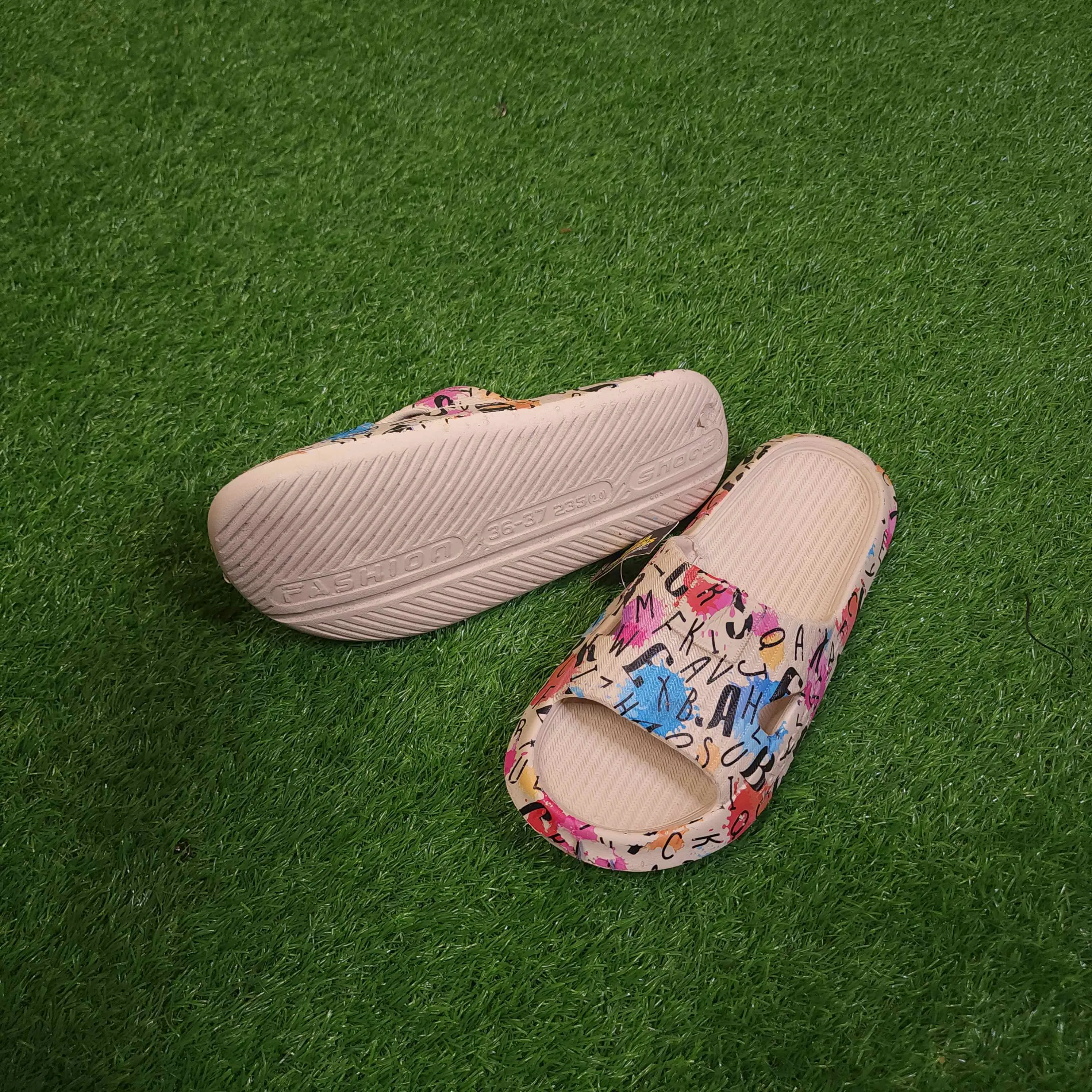 Beige Multi Printed Slipper