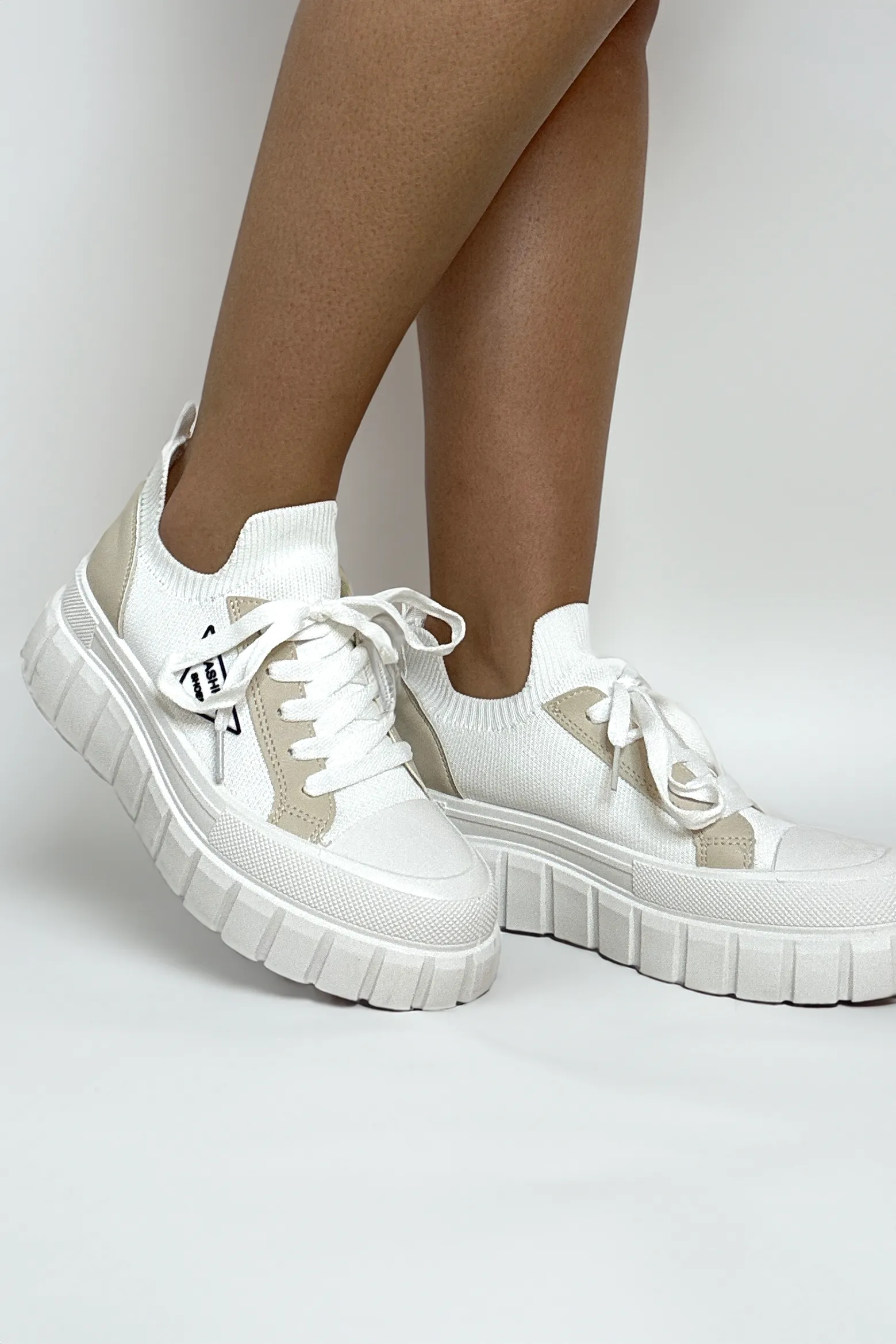 Chunky Sole Lace Up Fashionable Sneakers