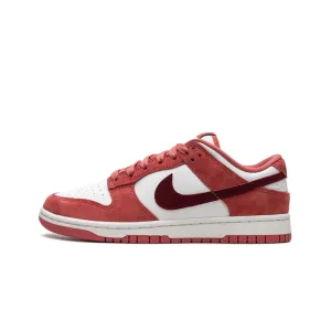 Nike Dunk Low Valentine's Day (2024) (W)