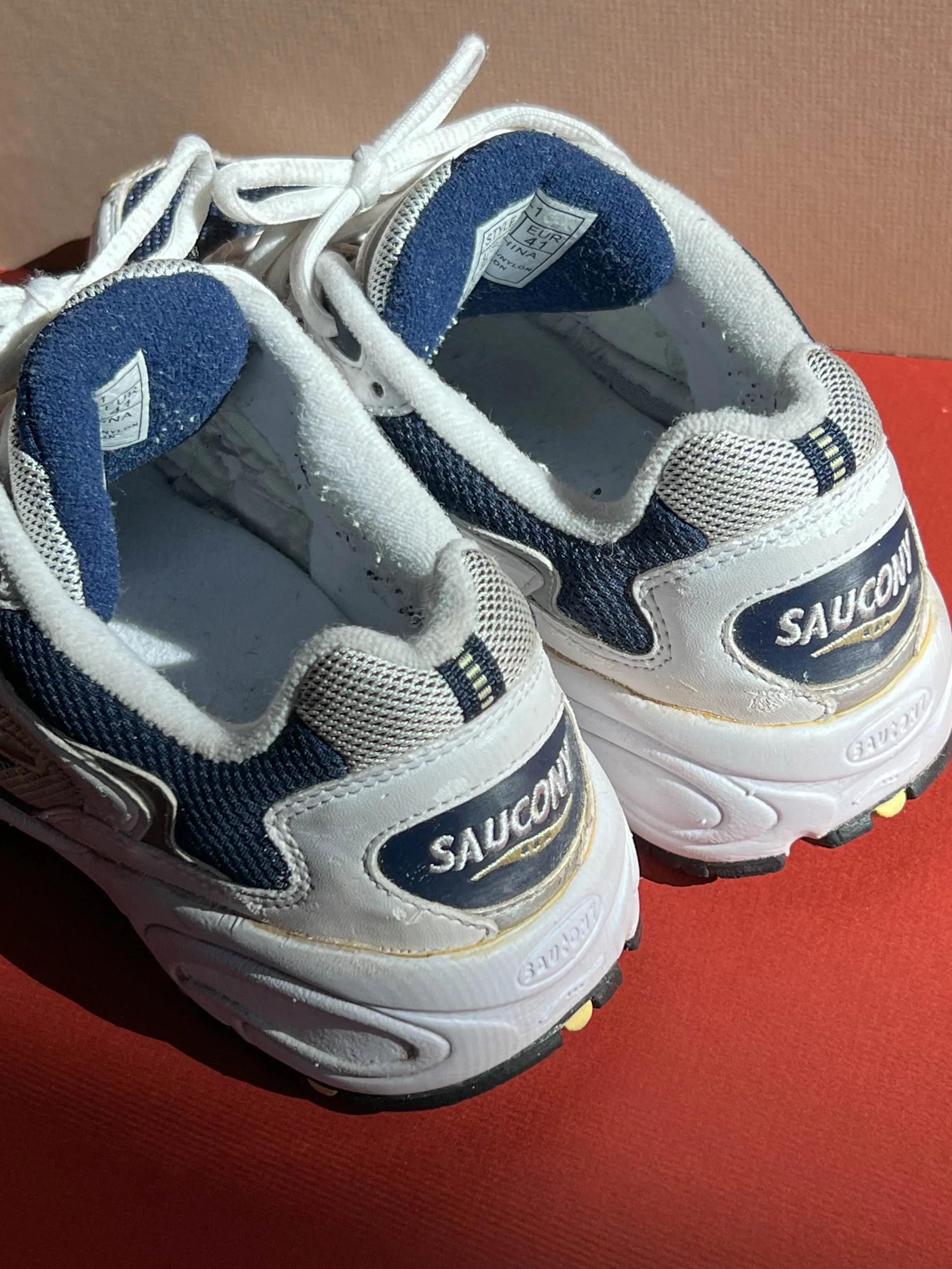 Saucony 90's Chunky Sneakers (9)