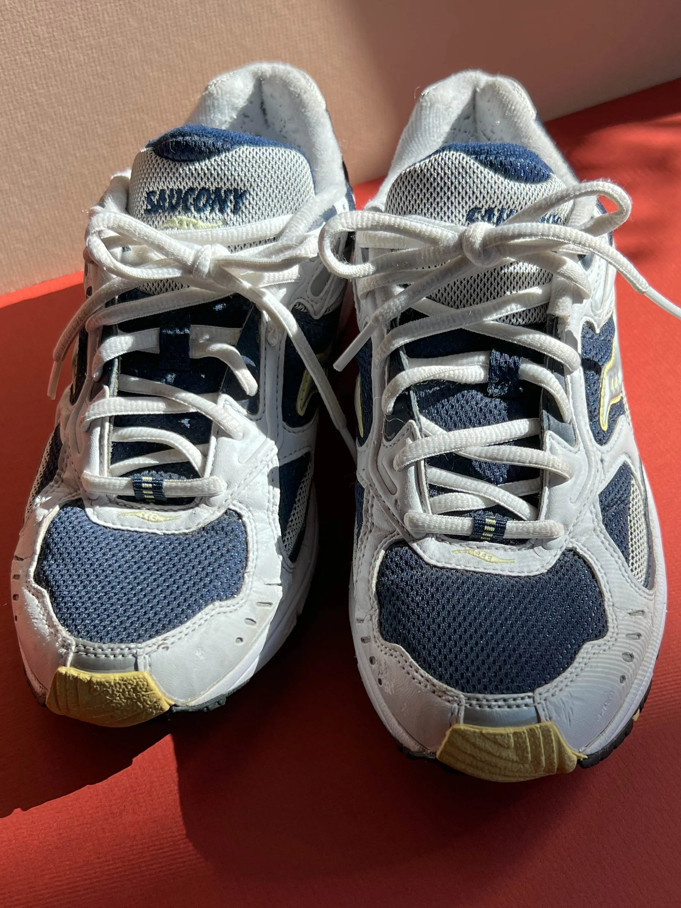 Saucony 90's Chunky Sneakers (9)