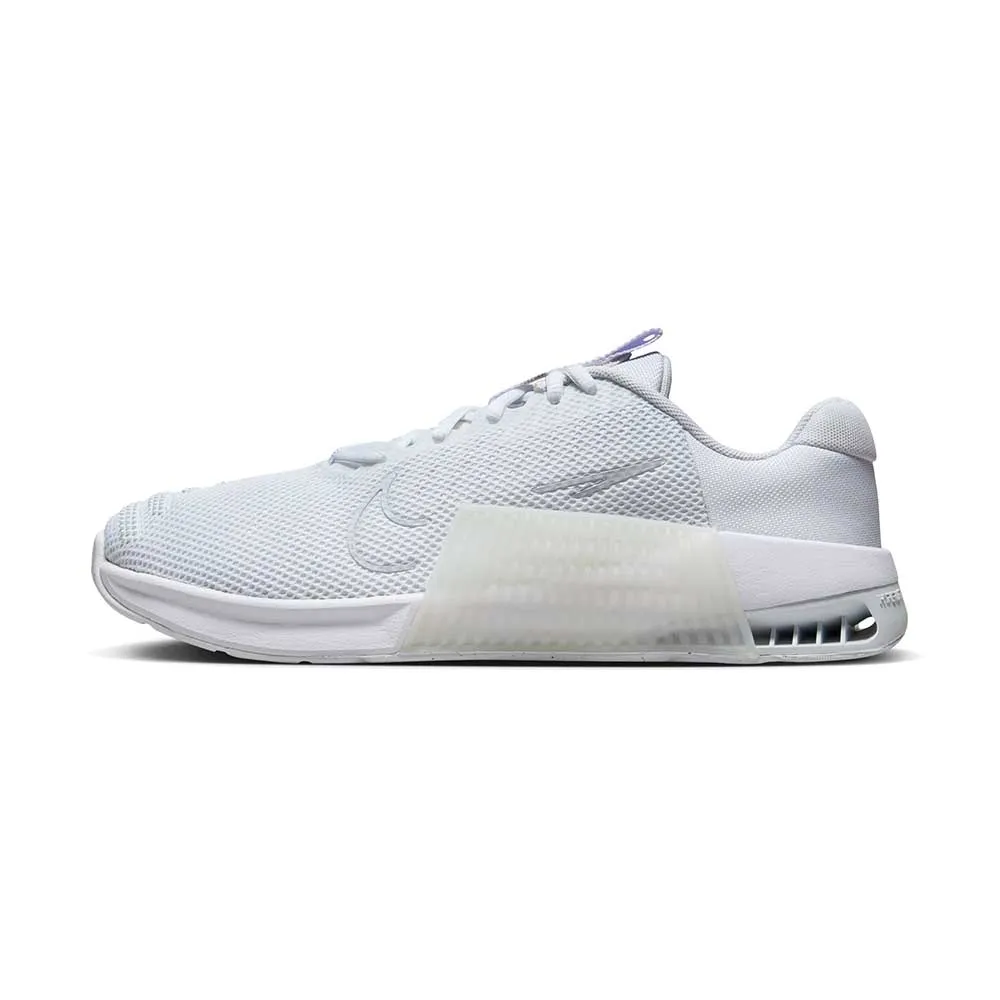 Women's Metcon 9 Runing - White/Pure Platinum - Regular (B)